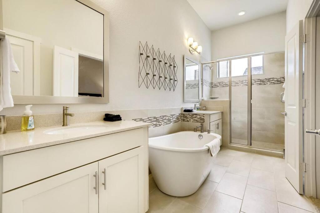 Gorgeous 4 Bed Home On St Mary'S - Minutes To Riverwalk/Pearl San Antonio Ngoại thất bức ảnh