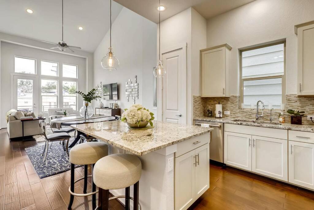 Gorgeous 4 Bed Home On St Mary'S - Minutes To Riverwalk/Pearl San Antonio Ngoại thất bức ảnh